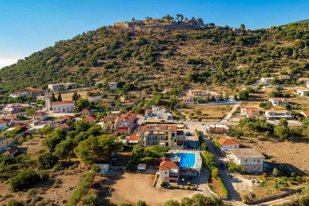 Ionis Hotel Troianata Exterior photo